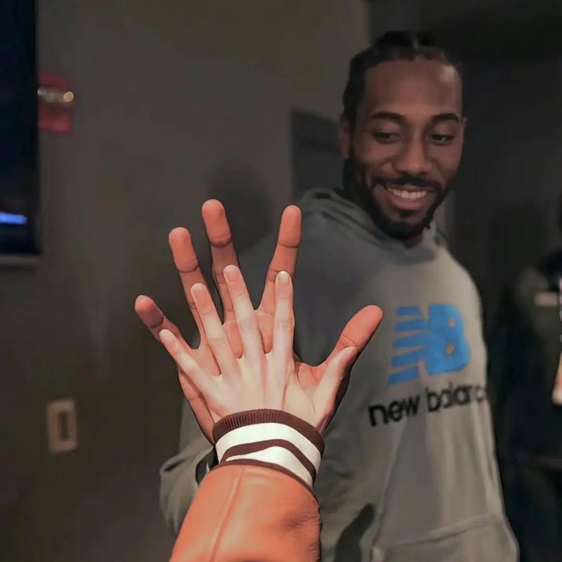 镜报：多特想明年夏天签桑乔，但后者必须接受大幅降薪（镜报：多特计划明夏签回桑乔，前提是他愿意大幅降薪）